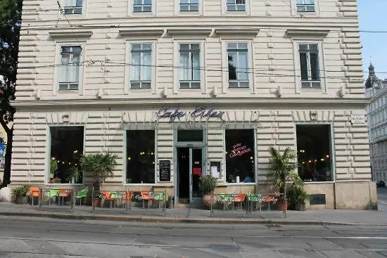 Aeki * Viena